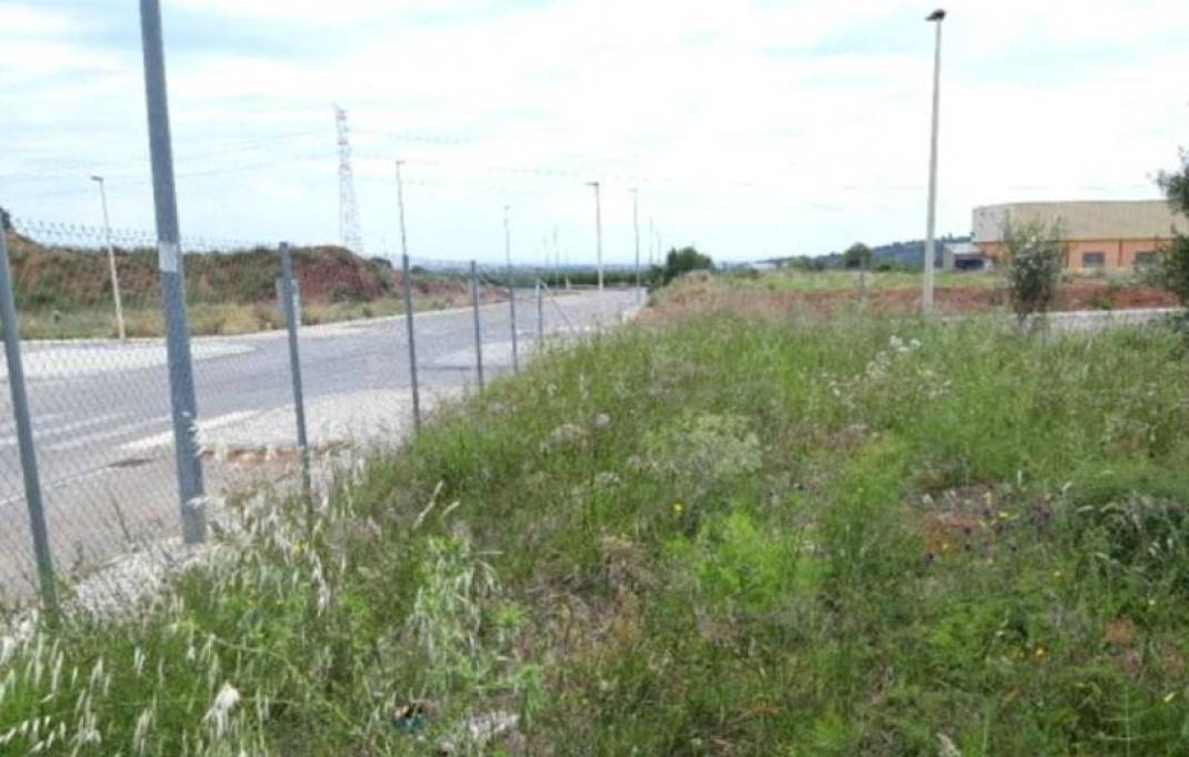 Segunda mano · Terreno urbanizable · La Vall d'Uixo · Comunidad valenciana