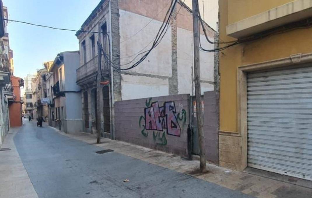 Segunda mano · Terreno urbano · Burriana · CENTRO