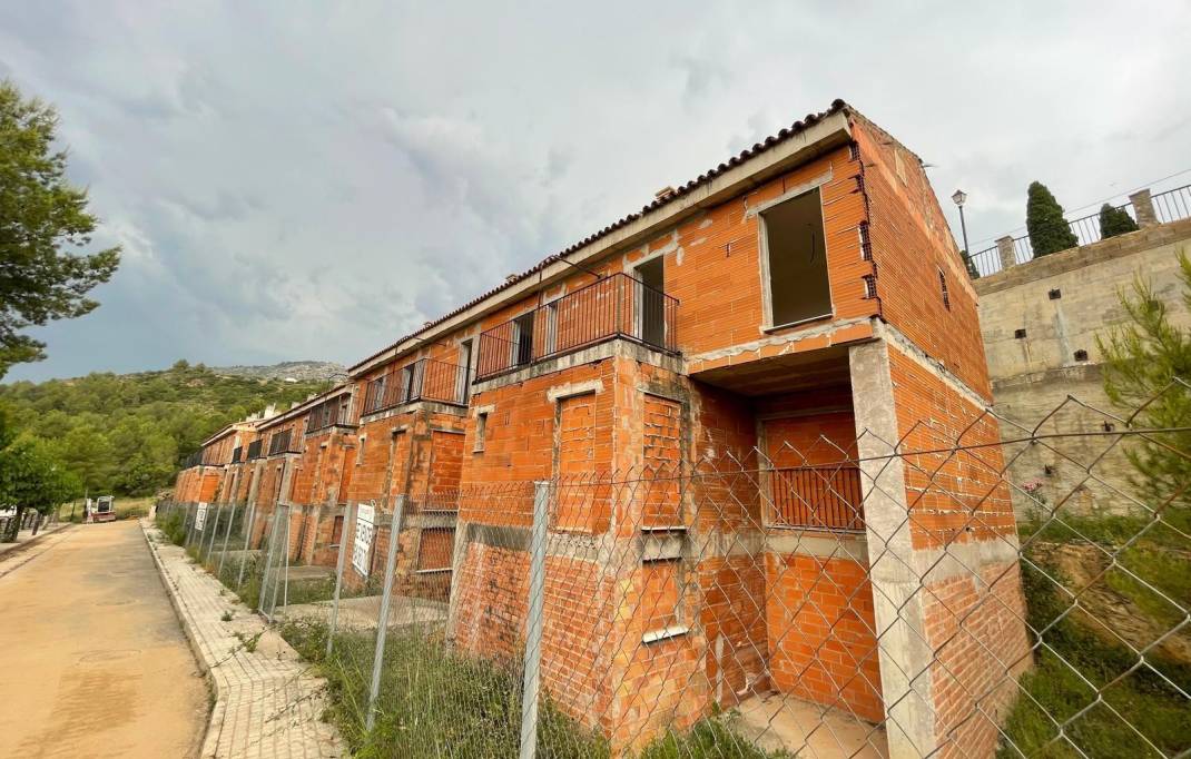 Segunda mano · Edificio · Figueroles · Comunidad valenciana