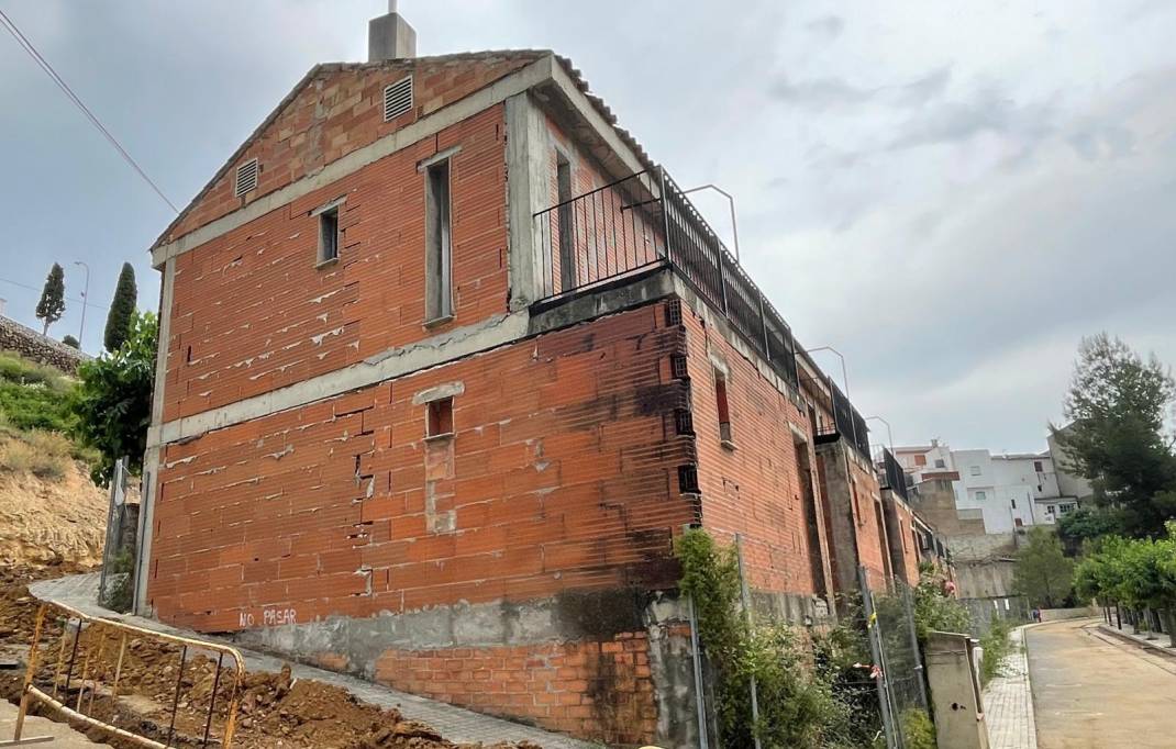 Segunda mano · Edificio · Figueroles · Comunidad valenciana
