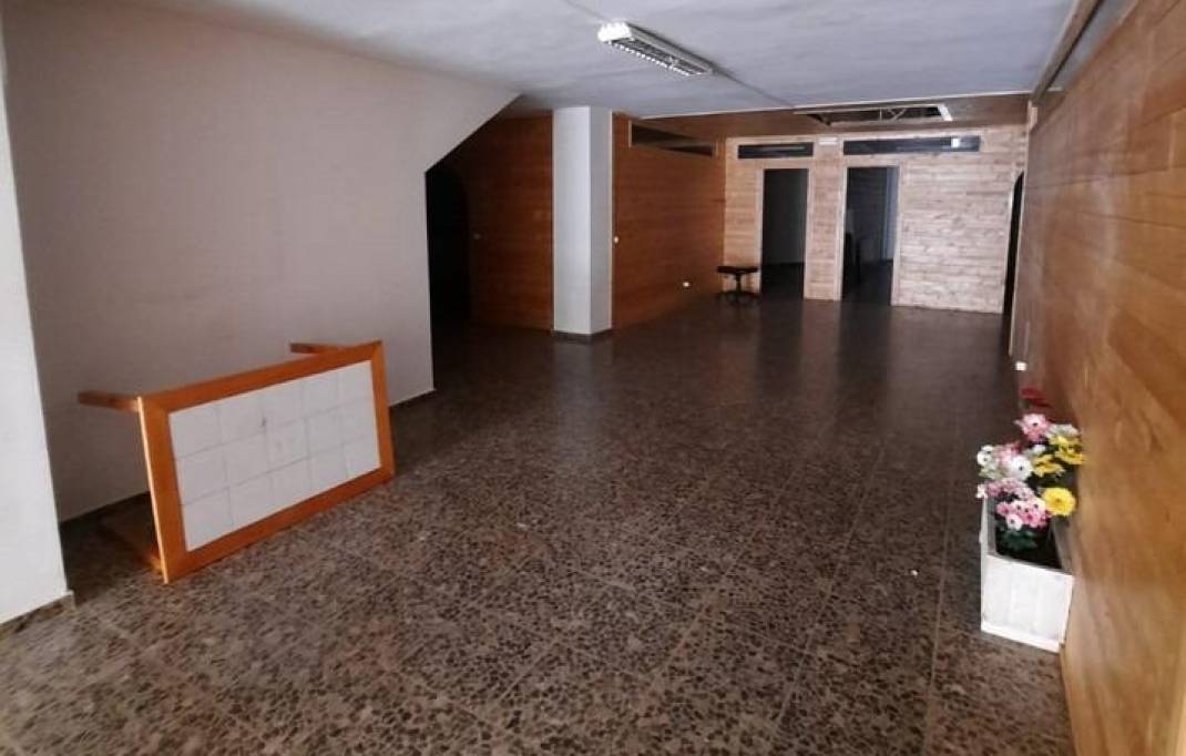 Segunda mano · Local comercial · Castellon - Castello de la Plana · PARQUE DEL LAGO - PERI 18