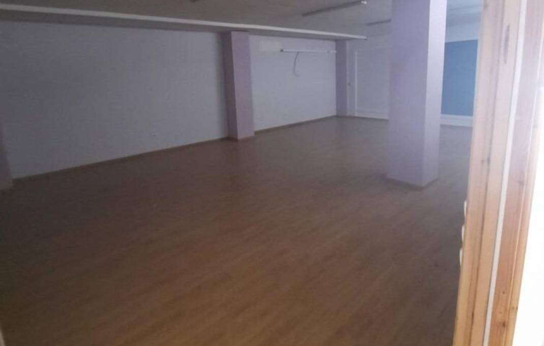 Segunda mano · Local comercial · Castellon - Castello de la Plana · PARQUE DEL LAGO - PERI 18