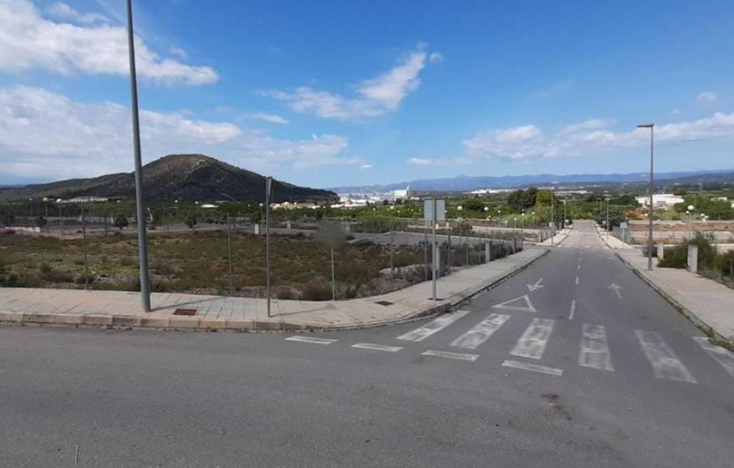 Segunda mano · Terreno urbano · Cabanes · Costa del azahar