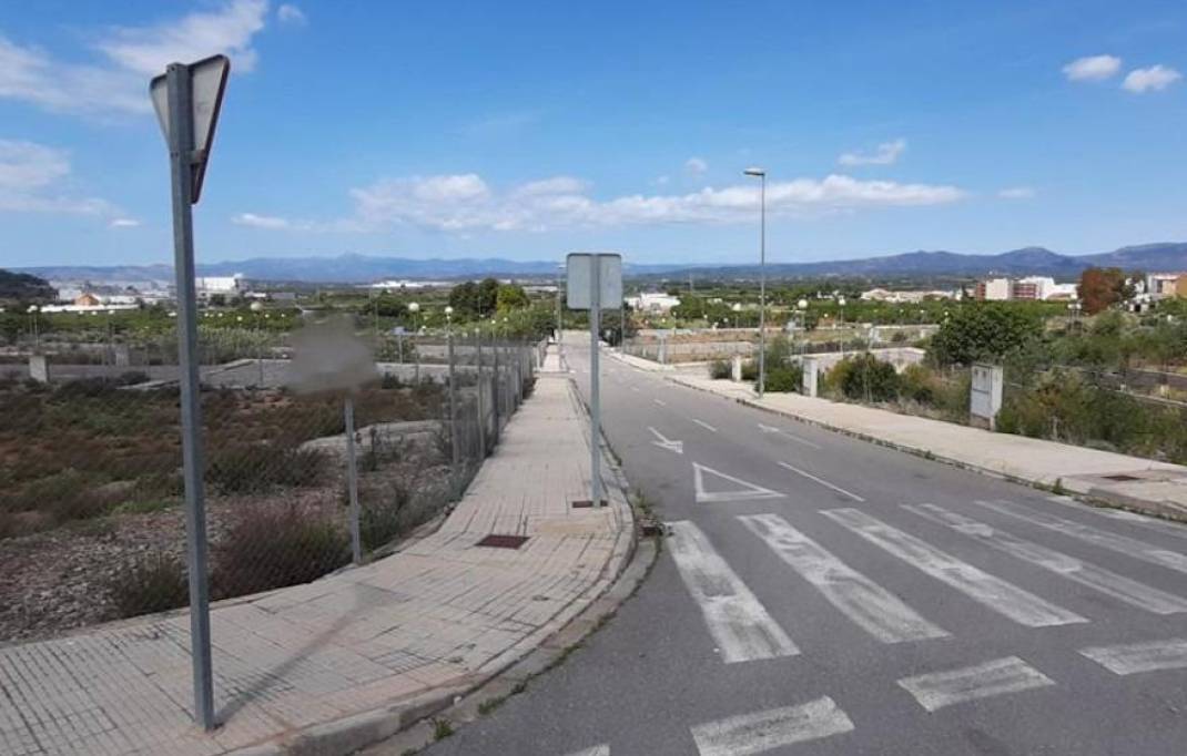 Segunda mano · Terreno urbano · Cabanes · Costa del azahar