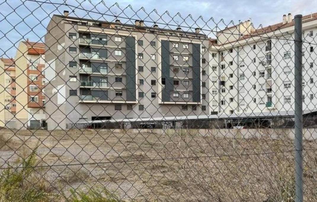 Segunda mano · Terreno urbano · Vila-real · Madrigal