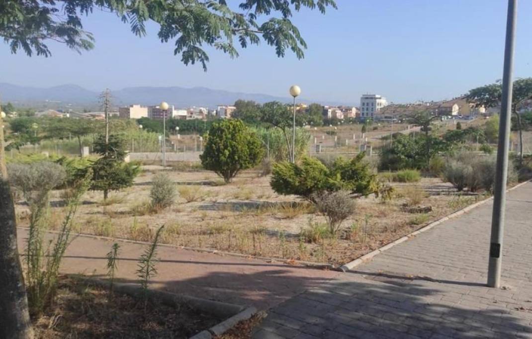 Segunda mano · Terreno urbano · Cabanes · Costa del azahar