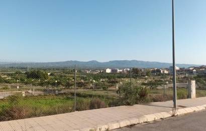 Segunda mano · Terreno urbano · Cabanes · Costa del azahar