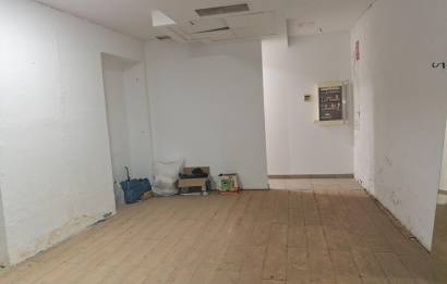 Alquiler a largo plazo · Local comercial · Castellon - Castello de la Plana · CENTRO