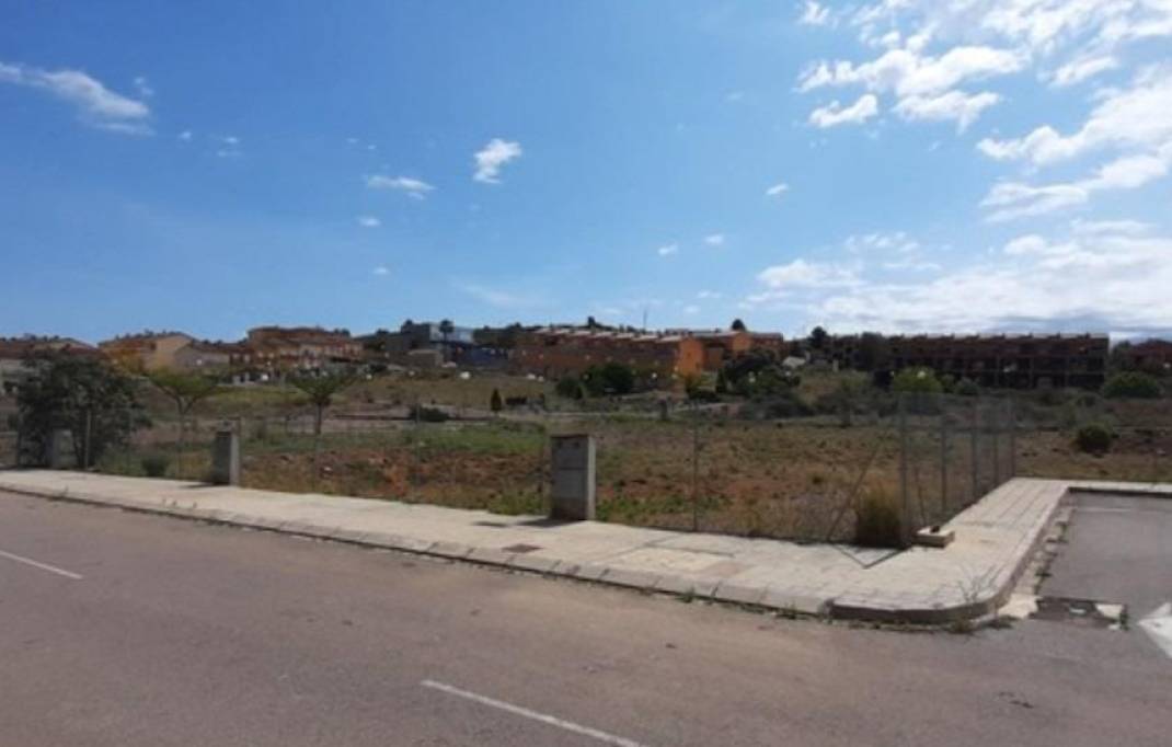 Segunda mano · Terreno urbano · Cabanes · Costa del azahar