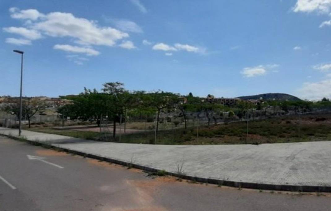 Segunda mano · Terreno urbano · Cabanes · Costa del azahar