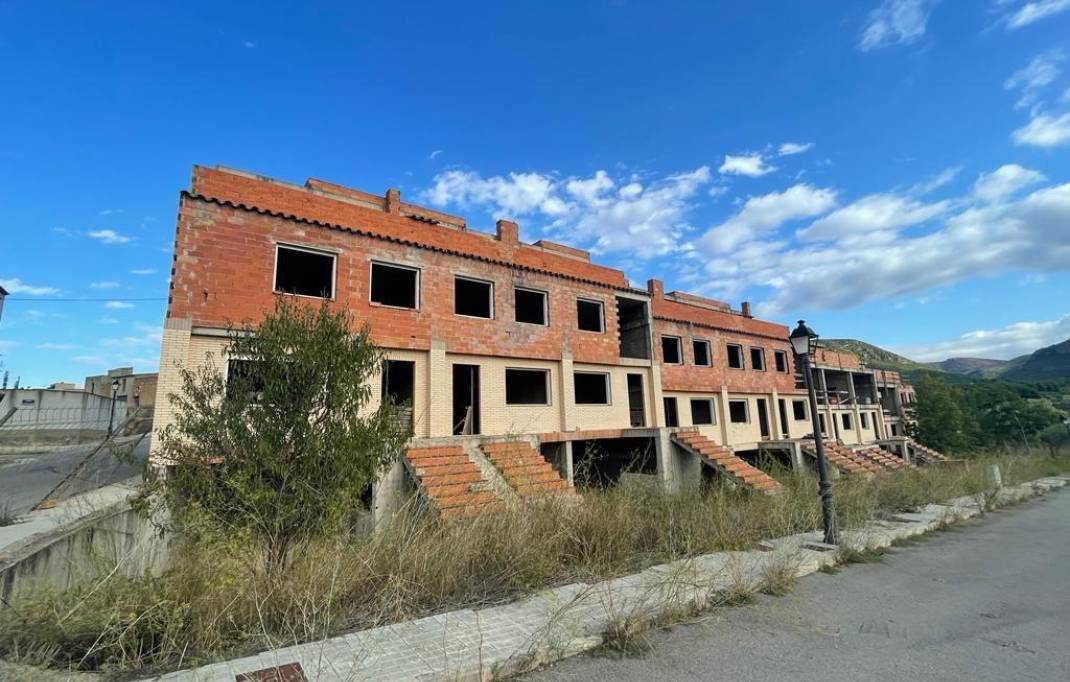 Segunda mano · Adosado · Figueroles