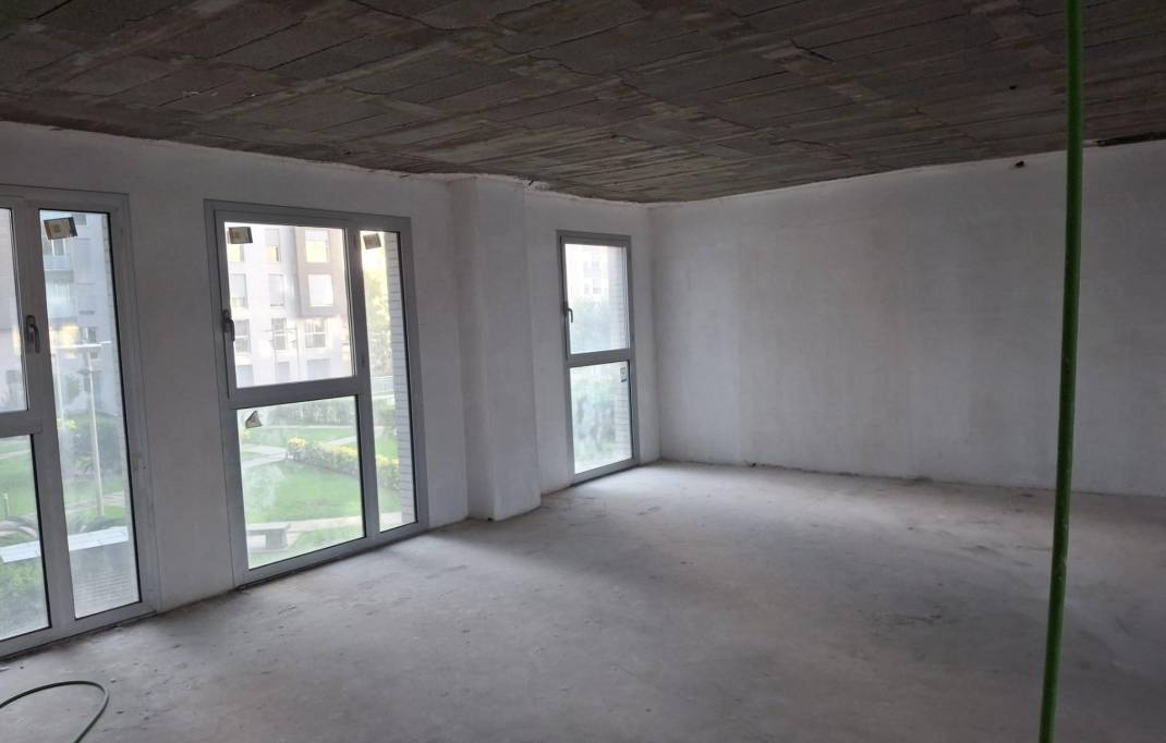 Segunda mano · Local comercial · Vila-real · Piscinas