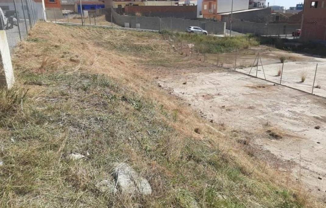 Segunda mano · Terreno urbano · Almenara · Costa del azahar