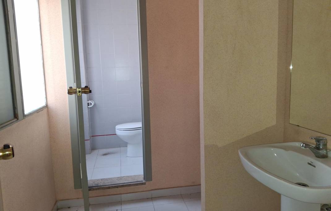 Resale · Local comercial · Castellon - Castello de la Plana · AVENIDA VALENCIA SUR