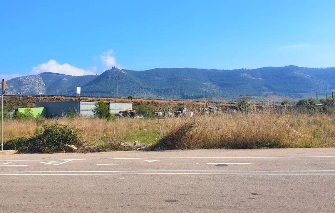 Segunda mano · Terreno industrial · Alcala de Xivert · Costa del azahar