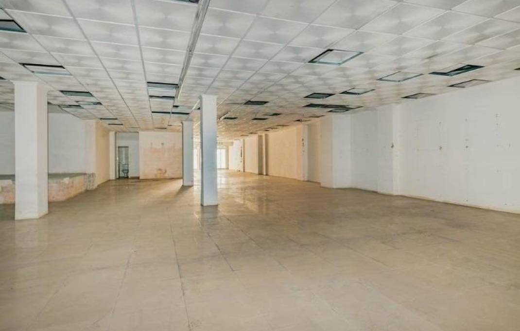 Location longue durée · Local comercial · Castellon - Castello de la Plana · CENTRO