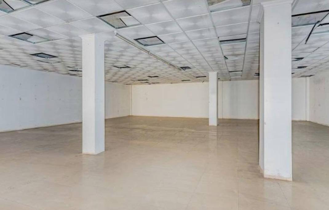 Location longue durée · Local comercial · Castellon - Castello de la Plana · CENTRO
