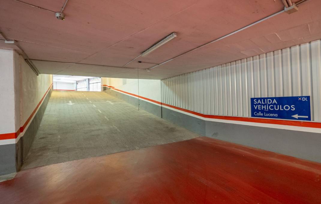 Segunda mano · Parking · Castellon - Castello de la Plana · CENTRO