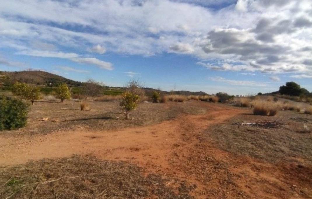 Segunda mano · Terreno rural · Almenara